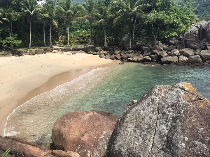 Prainha do Félix ou Praia do Português: local paradisíaco muito frequentado por turistas.