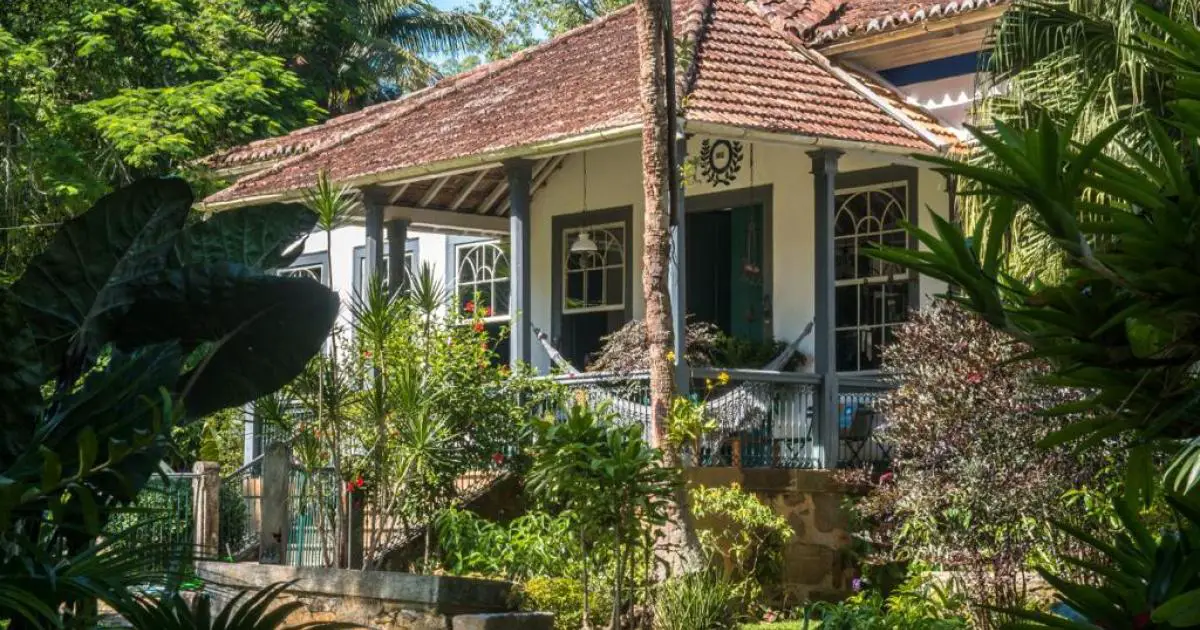 Imagem de capa: Cidade mais rica do Brasil na era do café encanta com seus casarões coloniais e paisagens inspiradoras