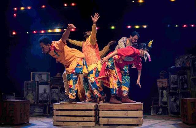 Imagem de capa: Piquete recebe espetáculo teatral - Florilégio - na Praça da Cultura